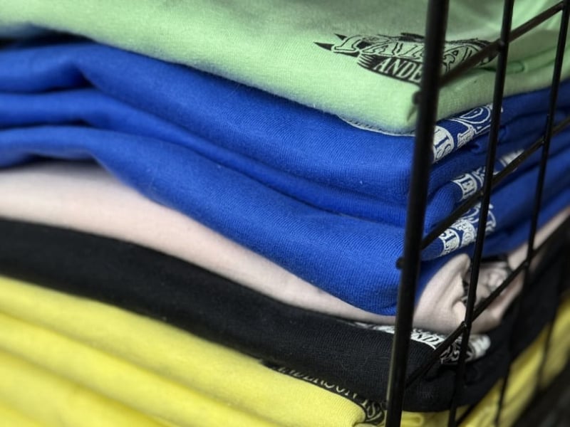 clothing, souvenirs, t-shirts