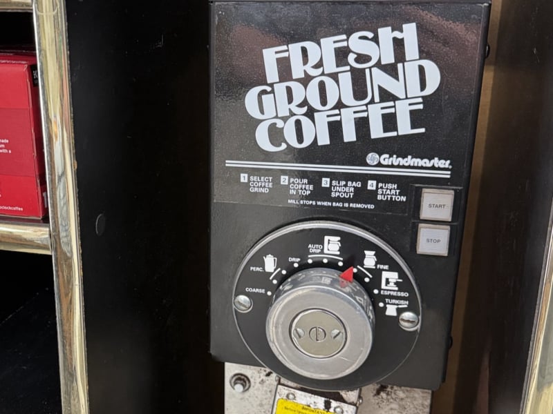 fresh ground coffee island java